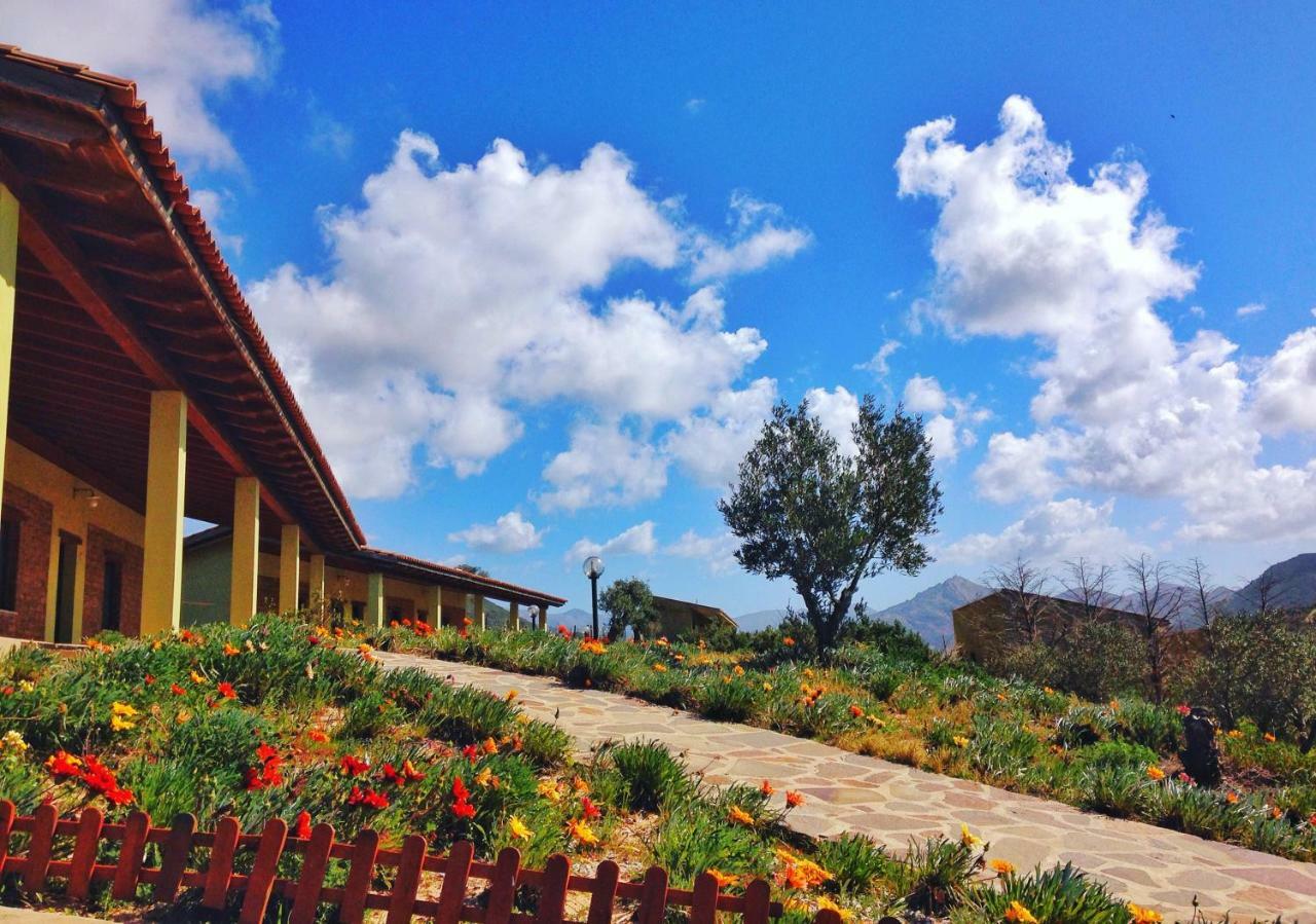 Agriturismo Il Ginepro Fluminimaggiore Eksteriør bilde